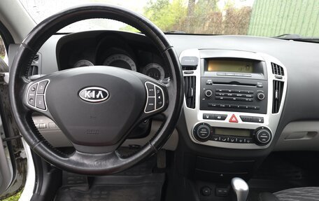 KIA cee'd I рестайлинг, 2009 год, 695 000 рублей, 16 фотография