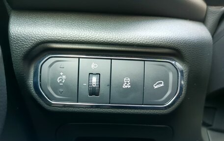 Haval Jolion, 2023 год, 2 070 000 рублей, 21 фотография