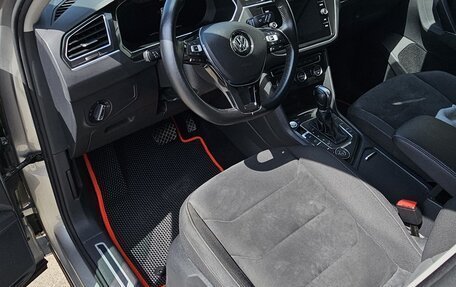 Volkswagen Tiguan II, 2018 год, 2 950 000 рублей, 8 фотография