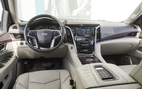Cadillac Escalade IV, 2015 год, 5 219 000 рублей, 6 фотография