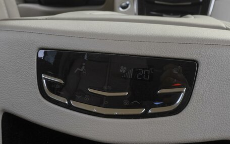 Cadillac Escalade IV, 2015 год, 5 219 000 рублей, 19 фотография
