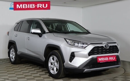 Toyota RAV4, 2021 год, 2 999 990 рублей, 3 фотография