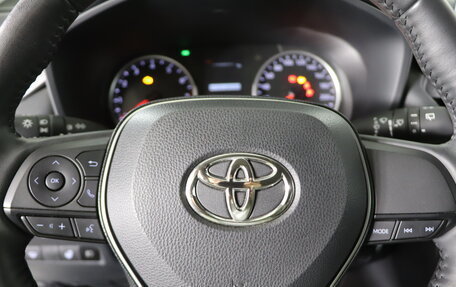 Toyota RAV4, 2021 год, 2 999 990 рублей, 11 фотография