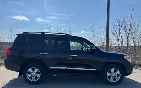 Toyota Land Cruiser 200, 2012 год, 3 400 000 рублей, 6 фотография