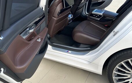 BMW 7 серия, 2016 год, 3 850 000 рублей, 20 фотография