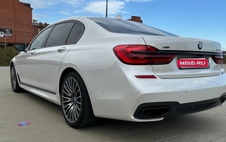 BMW 7 серия, 2016 год, 3 850 000 рублей, 13 фотография
