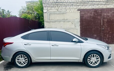 Hyundai Solaris II рестайлинг, 2017 год, 1 200 000 рублей, 4 фотография
