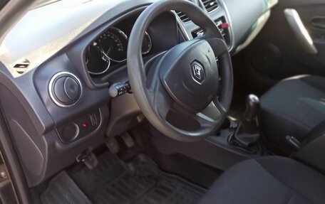 Renault Logan II, 2014 год, 670 000 рублей, 11 фотография