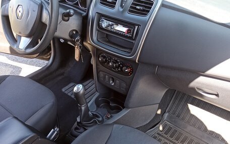 Renault Logan II, 2014 год, 670 000 рублей, 12 фотография