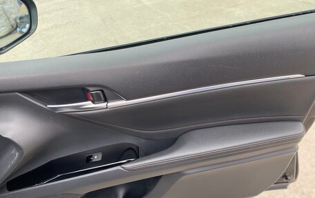 Toyota Camry, 2019 год, 2 900 000 рублей, 13 фотография