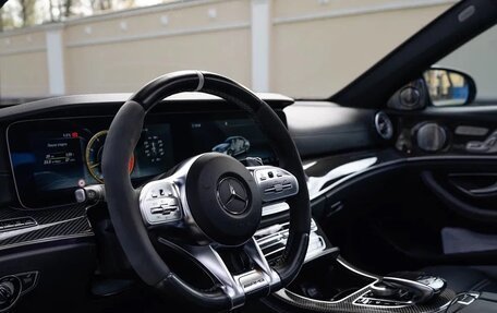 Mercedes-Benz E-Класс AMG, 2018 год, 7 990 000 рублей, 11 фотография