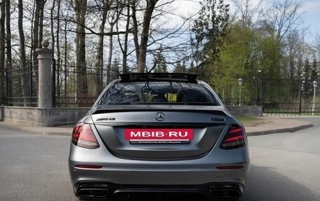 Mercedes-Benz E-Класс AMG, 2018 год, 7 990 000 рублей, 6 фотография