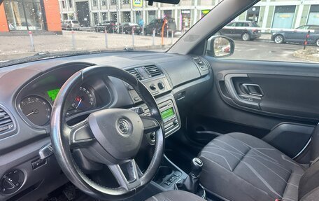 Skoda Fabia II, 2014 год, 590 000 рублей, 10 фотография