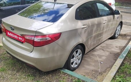 KIA Rio III рестайлинг, 2012 год, 735 000 рублей, 2 фотография