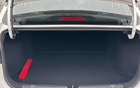 Geely Emgrand, 2024 год, 2 243 990 рублей, 16 фотография