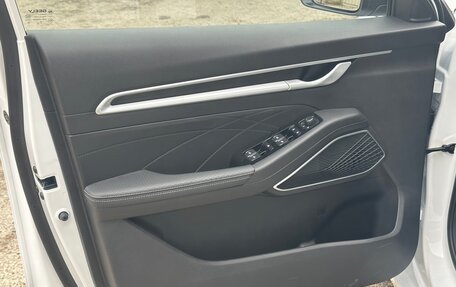 Geely Emgrand, 2024 год, 2 243 990 рублей, 13 фотография
