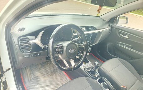 KIA Rio IV, 2021 год, 1 300 000 рублей, 10 фотография