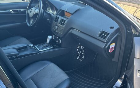 Mercedes-Benz C-Класс, 2010 год, 950 000 рублей, 10 фотография
