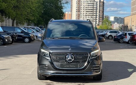 Mercedes-Benz V-Класс, 2024 год, 11 950 000 рублей, 2 фотография