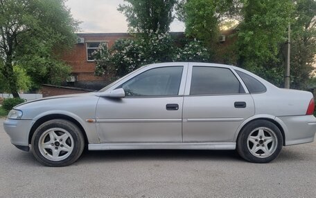 Opel Vectra B рестайлинг, 2000 год, 180 000 рублей, 1 фотография