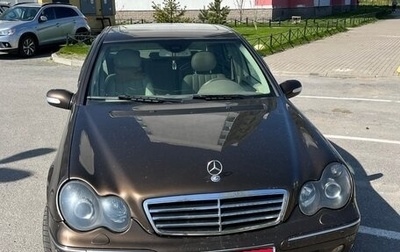 Mercedes-Benz C-Класс, 2005 год, 670 000 рублей, 1 фотография