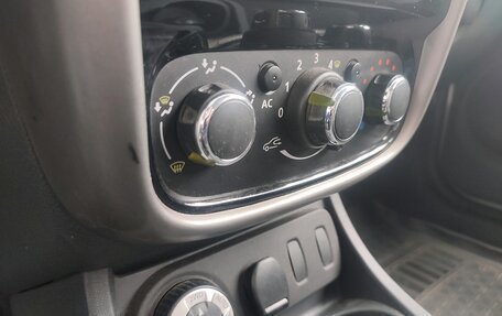 Renault Duster I рестайлинг, 2014 год, 899 000 рублей, 6 фотография