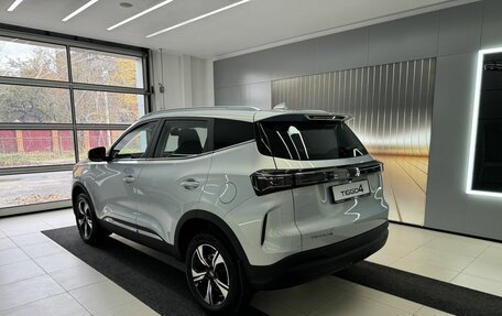 Chery Tiggo 4 I рестайлинг, 2025 год, 2 420 000 рублей, 6 фотография