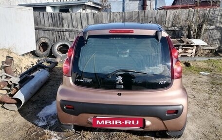 Peugeot 107 I рестайлинг, 2013 год, 680 000 рублей, 6 фотография