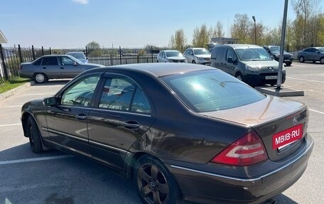 Mercedes-Benz C-Класс, 2005 год, 670 000 рублей, 2 фотография