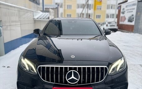 Mercedes-Benz E-Класс, 2018 год, 5 100 000 рублей, 3 фотография