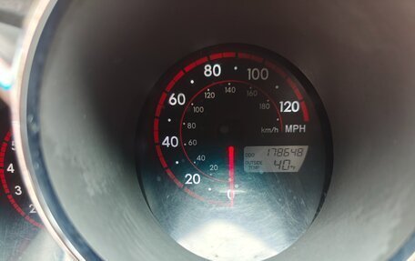 Toyota Matrix, 2004 год, 650 000 рублей, 5 фотография