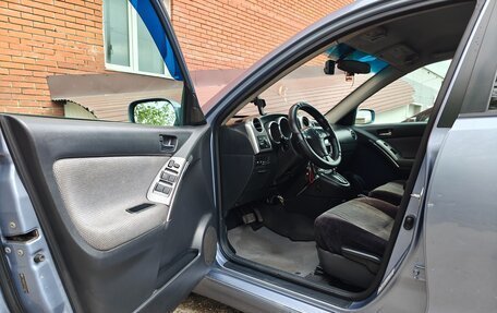 Toyota Matrix, 2004 год, 650 000 рублей, 9 фотография