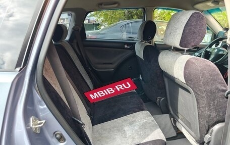 Toyota Matrix, 2004 год, 650 000 рублей, 11 фотография