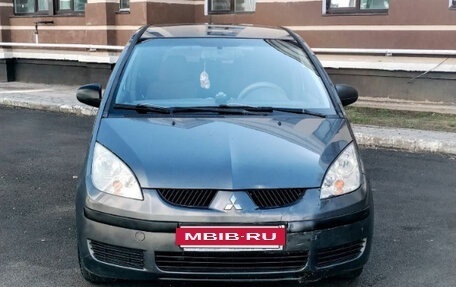 Mitsubishi Colt VI рестайлинг, 2006 год, 428 888 рублей, 2 фотография