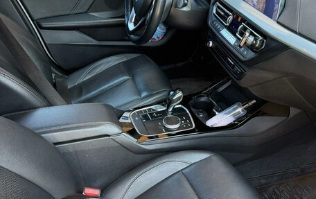 BMW 1 серия, 2020 год, 2 400 000 рублей, 2 фотография