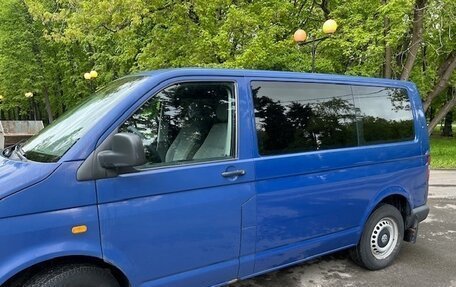 Volkswagen Transporter T5 рестайлинг, 2005 год, 1 400 000 рублей, 2 фотография