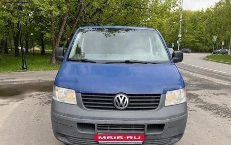 Volkswagen Transporter T5 рестайлинг, 2005 год, 1 400 000 рублей, 3 фотография