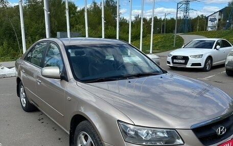 Hyundai Sonata VI, 2005 год, 750 000 рублей, 3 фотография