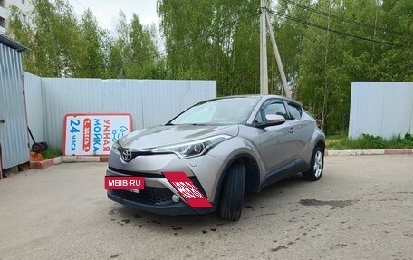 Toyota C-HR I рестайлинг, 2019 год, 1 950 000 рублей, 3 фотография