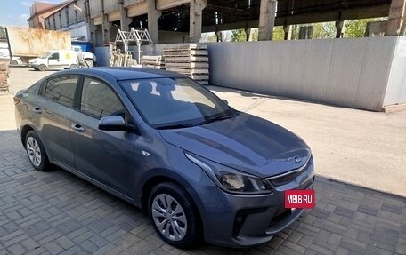 KIA Rio IV, 2017 год, 950 000 рублей, 2 фотография