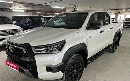 Toyota Hilux VIII, 2020 год, 5 450 000 рублей, 2 фотография
