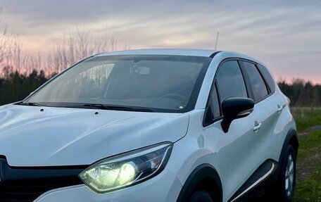 Renault Kaptur I рестайлинг, 2019 год, 1 300 000 рублей, 2 фотография