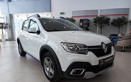 Renault Sandero II рестайлинг, 2020 год, 1 122 000 рублей, 3 фотография
