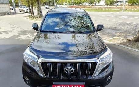 Toyota Land Cruiser Prado 150 рестайлинг 2, 2014 год, 3 300 000 рублей, 5 фотография
