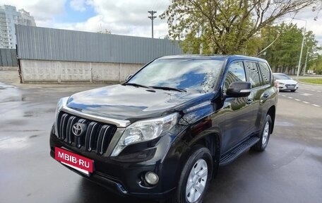 Toyota Land Cruiser Prado 150 рестайлинг 2, 2014 год, 3 300 000 рублей, 16 фотография
