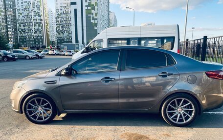 KIA Rio III рестайлинг, 2011 год, 900 000 рублей, 4 фотография
