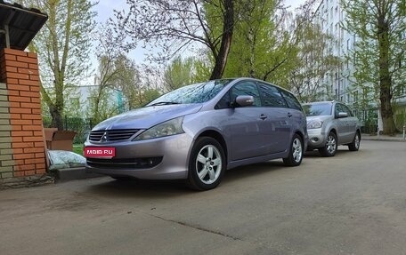 Mitsubishi Grandis, 2006 год, 590 000 рублей, 1 фотография