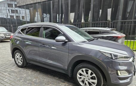 Hyundai Tucson III, 2019 год, 2 050 000 рублей, 2 фотография