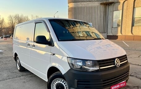 Volkswagen Transporter T6 рестайлинг, 2015 год, 1 870 000 рублей, 5 фотография