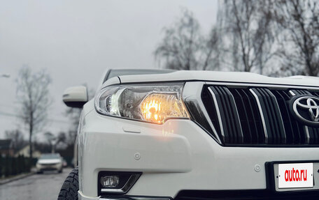 Toyota Land Cruiser Prado 150 рестайлинг 2, 2021 год, 6 577 000 рублей, 3 фотография